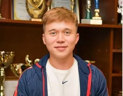 ЧЛЕН СБОРНОЙ РОССИИ ПО БИАТЛОНУ ДАНИИЛ СЕРОХВОСТОВ: «ЗДЕСЬ ХОРОШИЙ КОМПЛЕКС ВОССТАНОВИТЕЛЬНЫХ ПРОЦЕДУР» - Санаторий «Санаторий «Россия»»